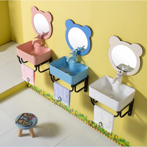 Gương Soi Trẻ Em Tai Gấu - Nhựa